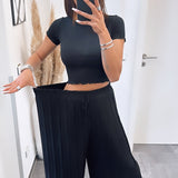 Ciara - Chic Pleated Trousers