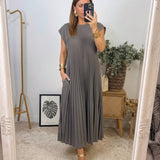 Anaïs - Flowing Pleated Maxi Dress