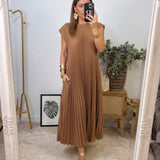 Anaïs - Flowing Pleated Maxi Dress