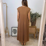 Anaïs - Flowing Pleated Maxi Dress