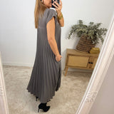 Anaïs - Flowing Pleated Maxi Dress